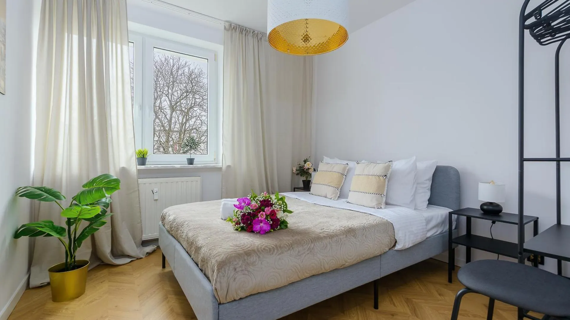 Lumina Spacious Apartment In Warsaw