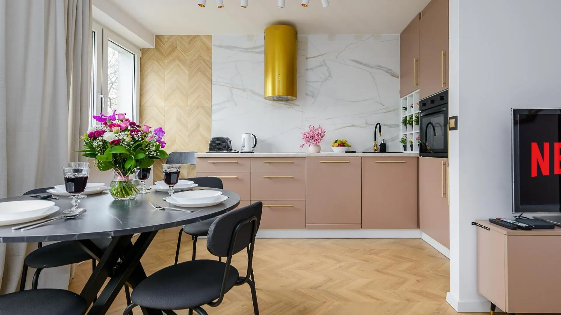 Lumina Spacious Apartment In Warsaw