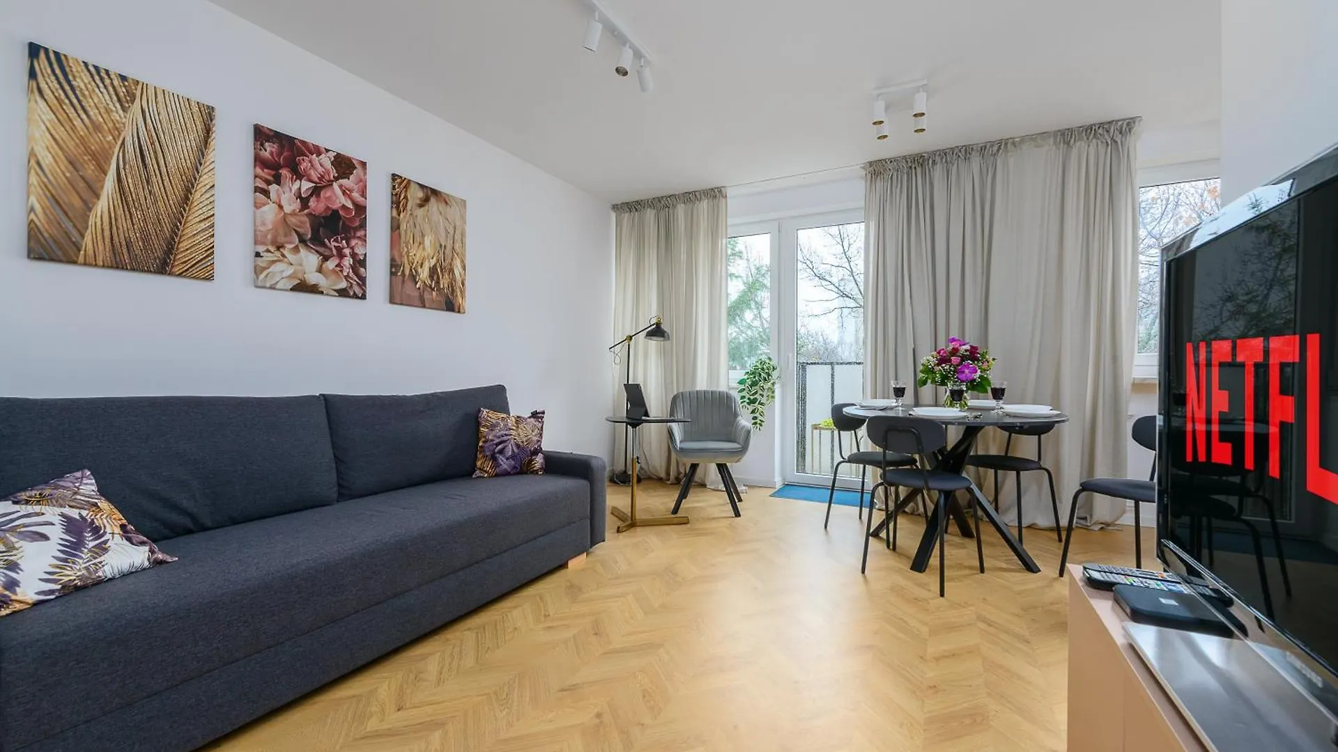 Lumina Spacious Apartment In Warsaw